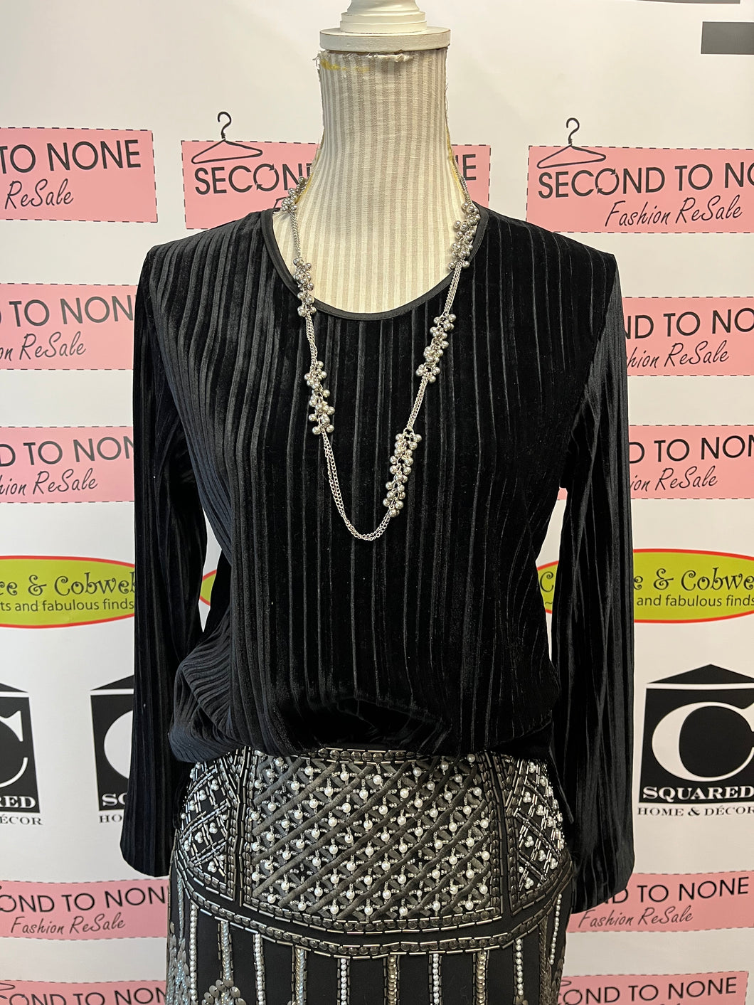 Ribbed Velvet Long Sleeve (Size M)