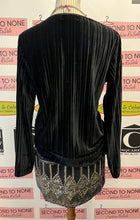 Load image into Gallery viewer, Ribbed Velvet Long Sleeve (Size M)
