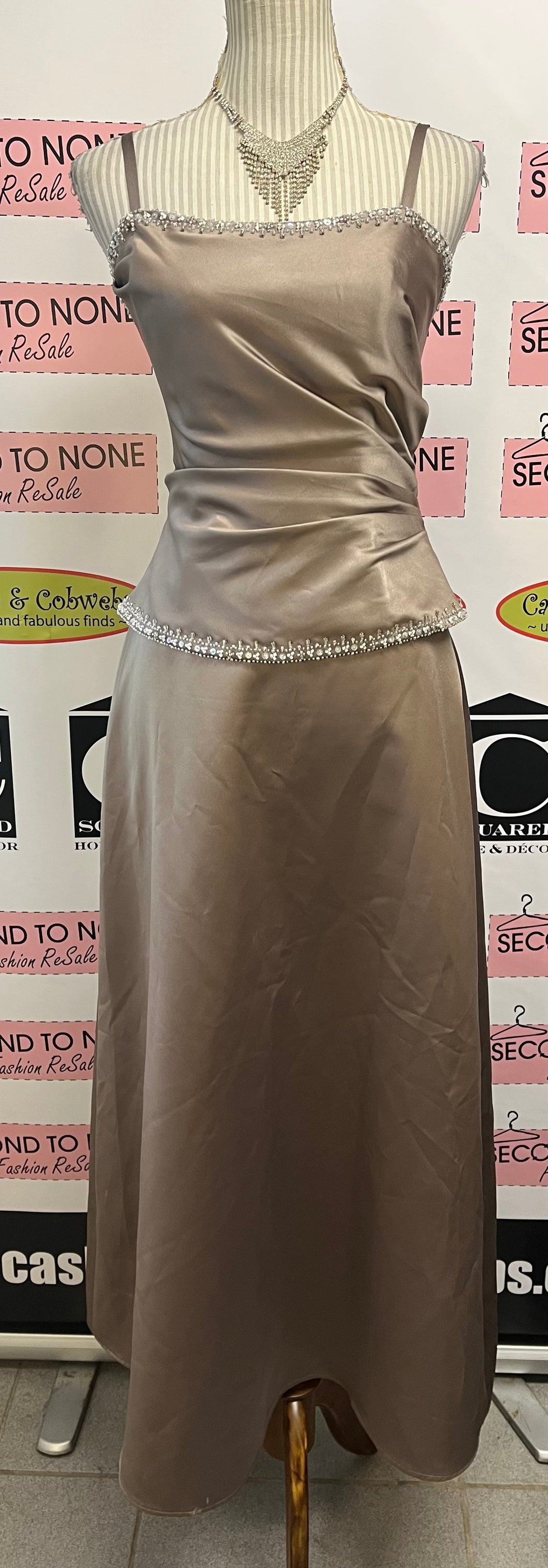 Formal 2pc Metallic Skirt & Beaded Top (Size S)