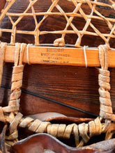 Cargar imagen en el visor de la galería, Vintage Wooden Made in Canada Traditional-Styled Snowshoes
