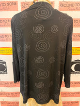 Charger l'image dans la galerie, VMI 2 PC Black Swirl Tank &amp; Cardigan (Size M/L)
