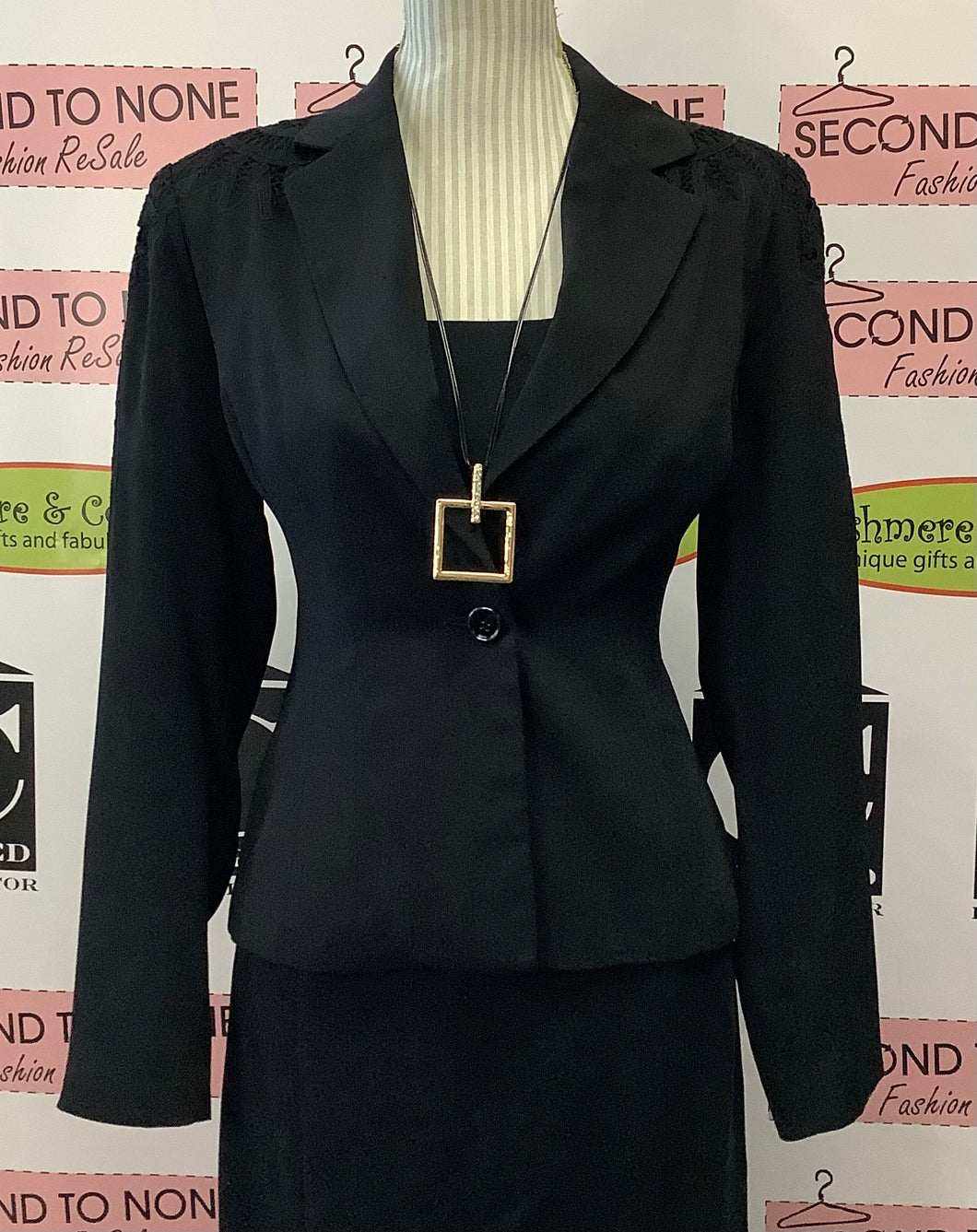 Vintage Lace + Lovely Blazer (Size XL)