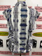 Charger l'image dans la galerie, NWT Buffalo Ruffle Accent Printed Shell Top (Size M)
