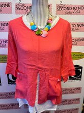 Load image into Gallery viewer, Cotton-Gauze Style Fooler Top (2 Colors)
