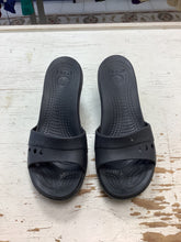 Load image into Gallery viewer, Crocs Black Sandals (Size 7)
