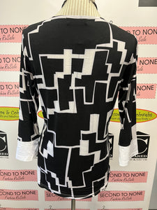 Black & White Fooler Top