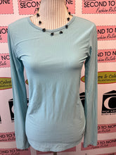 Load image into Gallery viewer, Under Armour Activewear Top (Size S/M)
