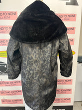Cargar imagen en el visor de la galería, Novelti Dark Animal Print Dress Coat (Size L)
