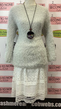 Load image into Gallery viewer, Artizan Muppet Sweater (Size M)
