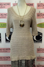 Load image into Gallery viewer, H&amp;M Tan Knit Top (Size S)
