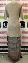Load image into Gallery viewer, H&amp;M Tan Knit Top (Size S)
