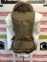 Charger l'image dans la galerie, Promos Faux Fur Fashion Vest (Size L)
