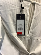 Charger l'image dans la galerie, NWT Dynamite Frill Blouse (Size L)
