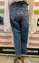 Cargar imagen en el visor de la galería, Silver Jeans Boyfriend Style (Size 18/L29)
