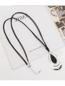 Teardrop Rope Necklace (Restocked!)