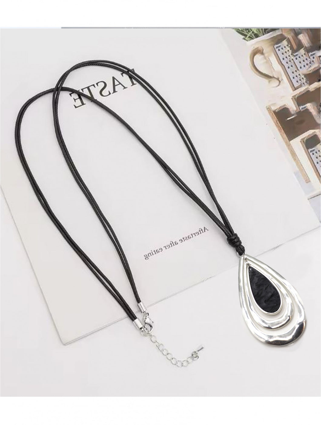 Teardrop Rope Necklace (Restocked!)