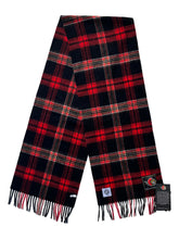 Cargar imagen en el visor de la galería, Official NHL-Licenced 100% Lambswool Tartan Scarf (29 Teams)
