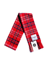 Cargar imagen en el visor de la galería, Official NHL-Licenced 100% Lambswool Tartan Scarf (29 Teams)

