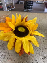 Load image into Gallery viewer, Fall Flowers in Jute (3 Styles)
