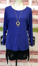 Load image into Gallery viewer, NWT Blue Batwing Top (Size S/M)
